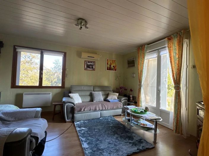 Image No.7-3 Bed House for sale