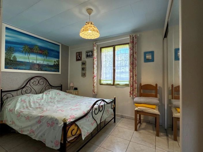 Image No.8-3 Bed House for sale