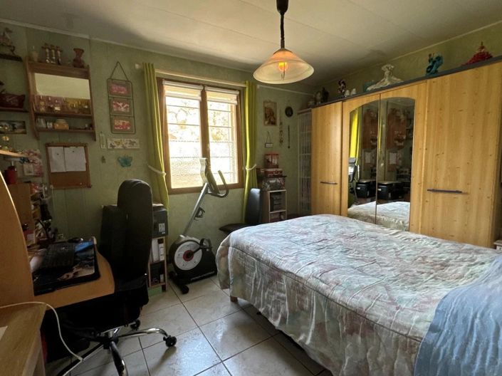 Image No.9-3 Bed House for sale