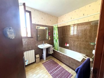 ad25afb3a9c67983e48fe31a320f97fbd4cacdd98c144