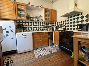 220d7ee7161ab3fe5121eb2b33ca09f81a987de6bc144