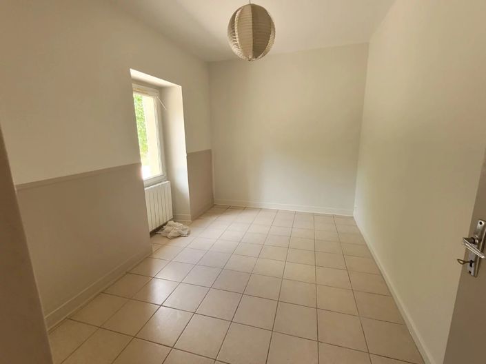 Image No.6-2 Bed House for sale