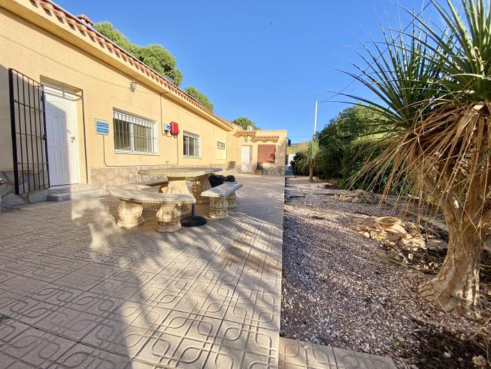 Image No.20-Maison de campagne de 6 chambres à vendre à El Carmoli