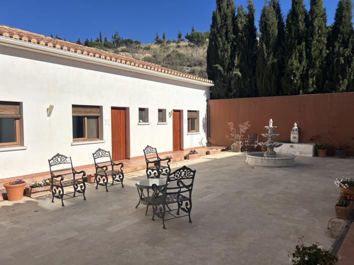 Image No.24-Maison de campagne de 11 chambres à vendre à Lecrín