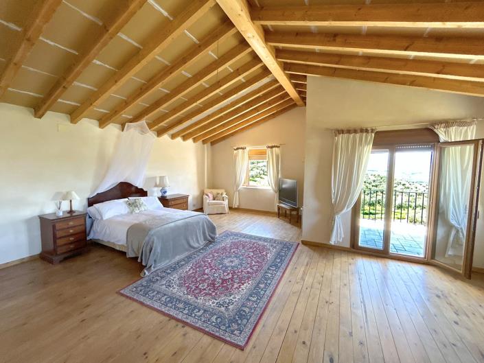 Image No.38-Ferme de 5 chambres à vendre à Santa Cruz del Comercio