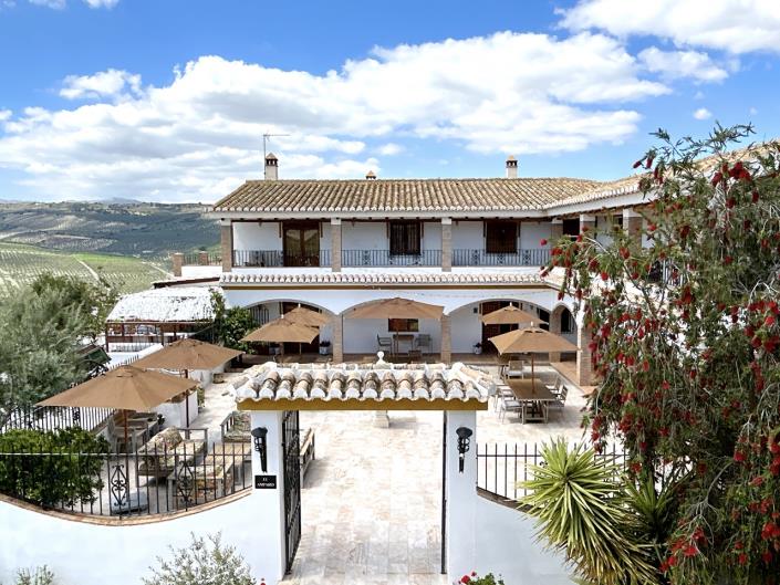 Image No.21-15 Bed Commercial for sale