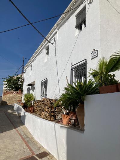 Image No.3-2 Bed Village House for sale