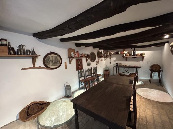 Image No.41-6 Bed Village House for sale