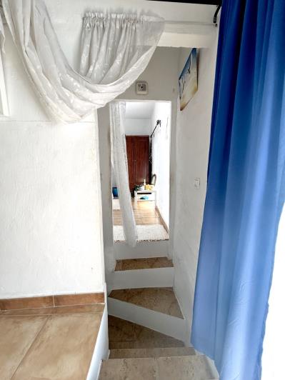 Image No.16-2 Bed Townhouse for sale