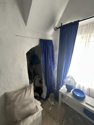 Image No.23-2 Bed Townhouse for sale