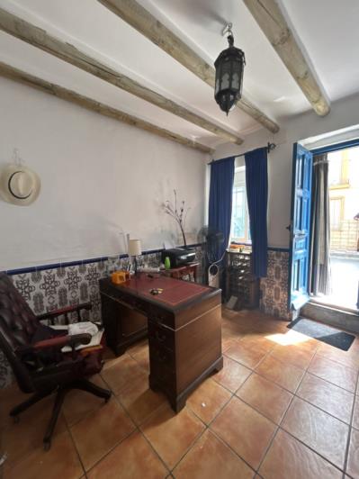 Image No.38-2 Bed Townhouse for sale