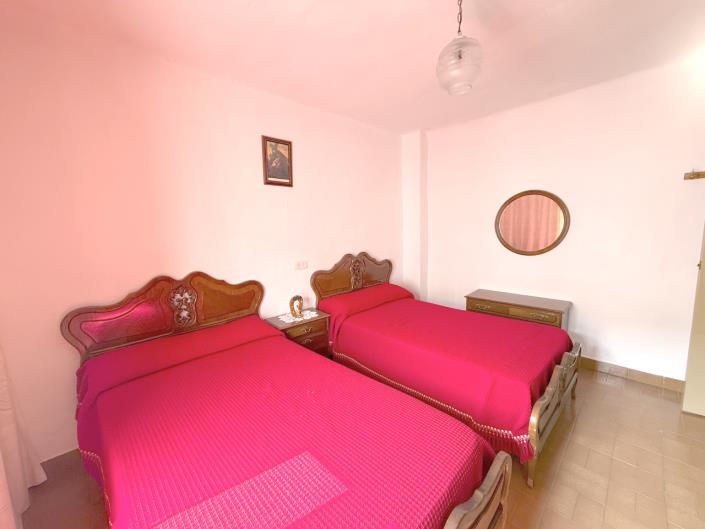 Image No.21-4 Bed Village House for sale