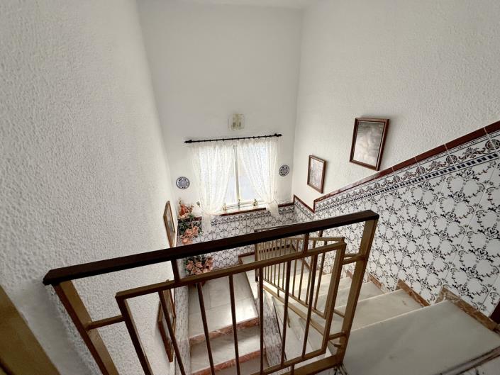 Image No.25-4 Bed Village House for sale