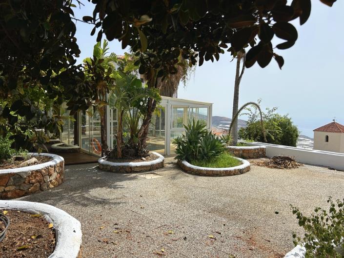 Image No.33-5 Bed Villa / Detached for sale