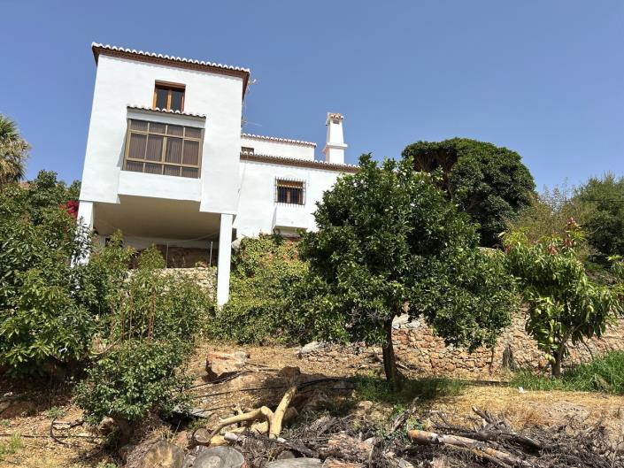 Image No.60-5 Bed Villa / Detached for sale