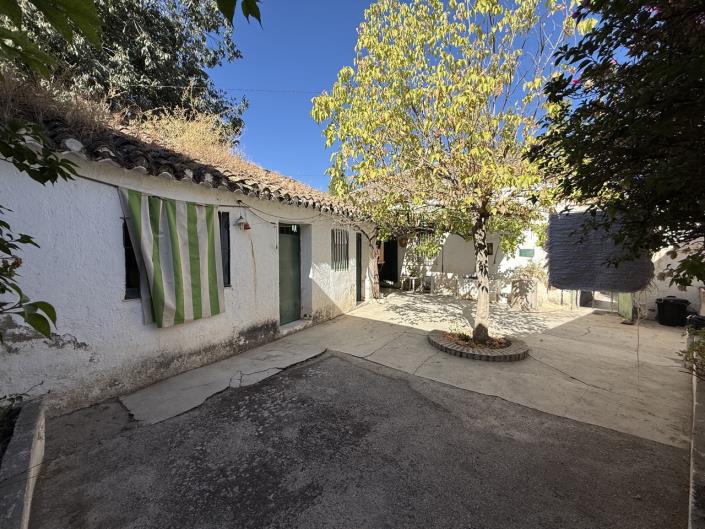 Image No.50-3 Bed Villa / Detached for sale