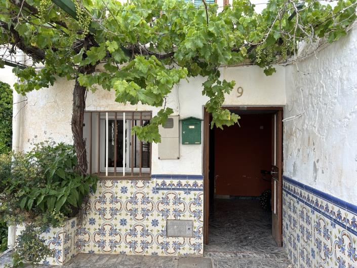 Image No.6-3 Bed Village House for sale