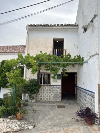 Image No.2-3 Bed Village House for sale