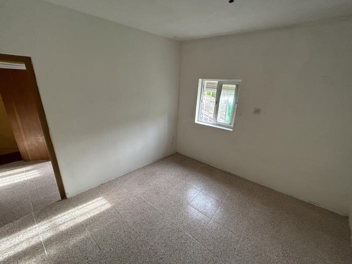 Image No.25-3 Bed Village House for sale