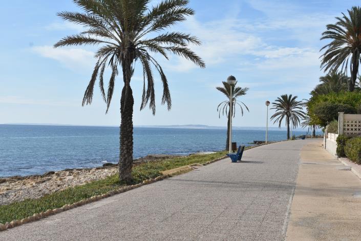 Image No.28-3 Bed Semi-Detached for sale