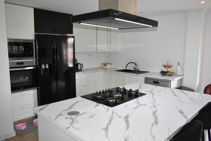 Image No.6-3 Bed Apartment for sale