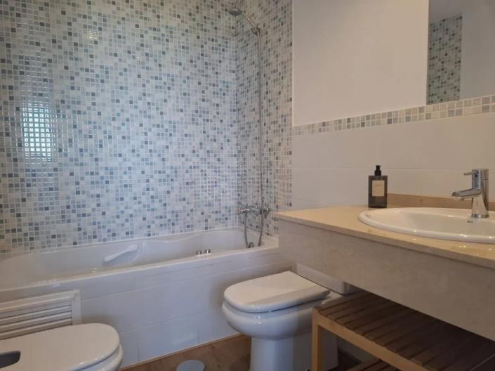 Image No.9-2 Bed Townhouse for sale