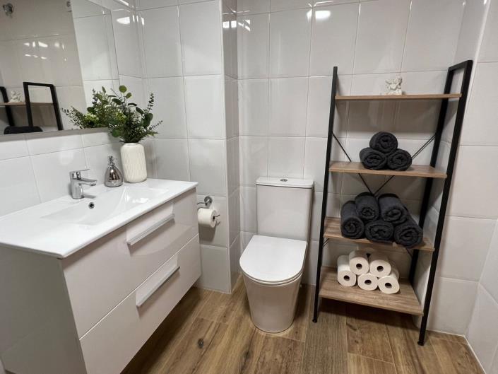 Image No.16-2 Bed Apartment for sale