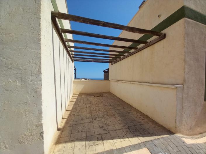 Image No.11-3 Bed Townhouse for sale