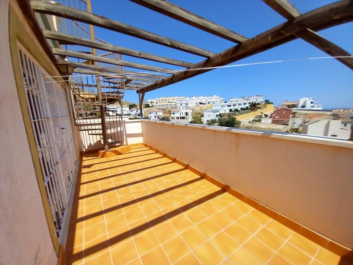 Image No.14-3 Bed Townhouse for sale