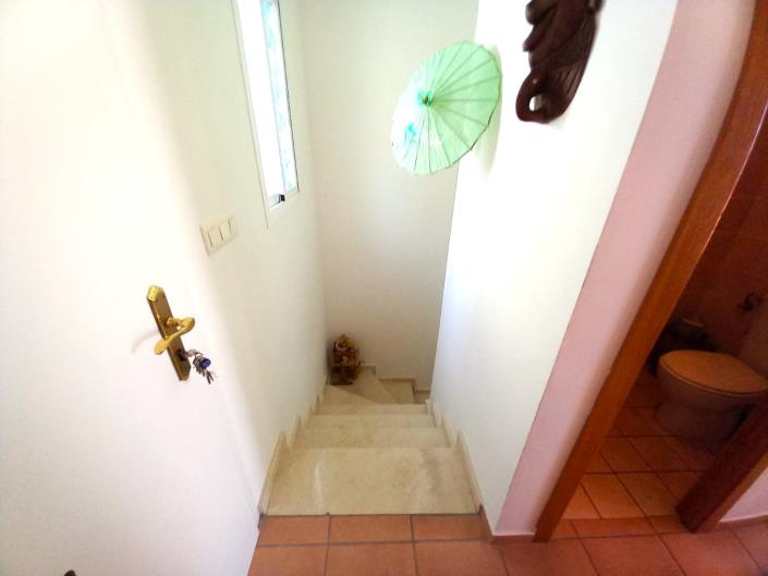 Image No.17-3 Bed Townhouse for sale