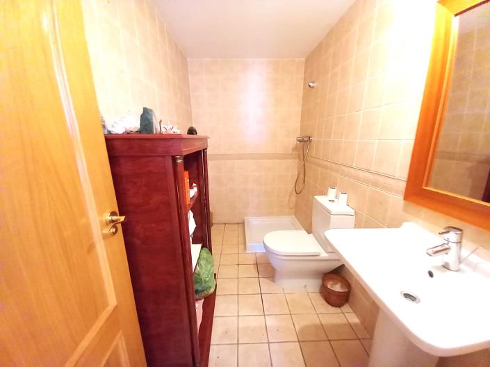 Image No.26-3 Bed Townhouse for sale