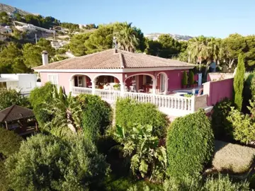 529492_53370291565_b5697f88-ab56-457b-bddf-2cb4e6487d3f