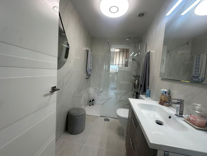 Image No.9-3 Bed Apartment for sale