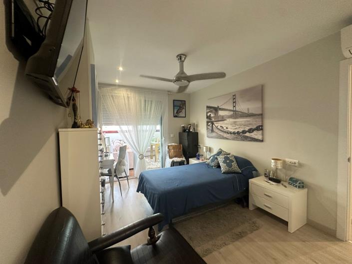 Image No.11-3 Bed Apartment for sale