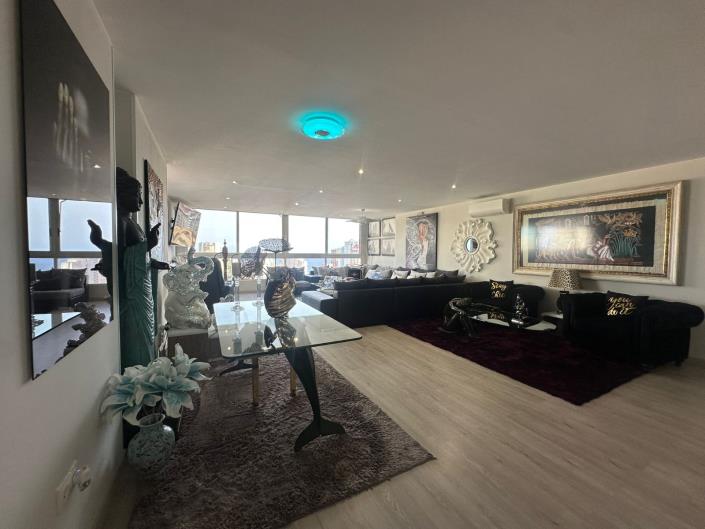 Image No.3-3 Bed Apartment for sale