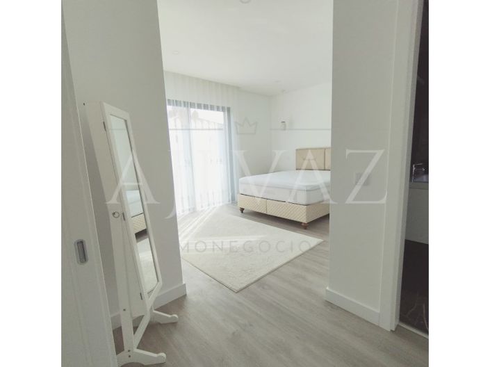 Image No.27-3 Bed House for sale