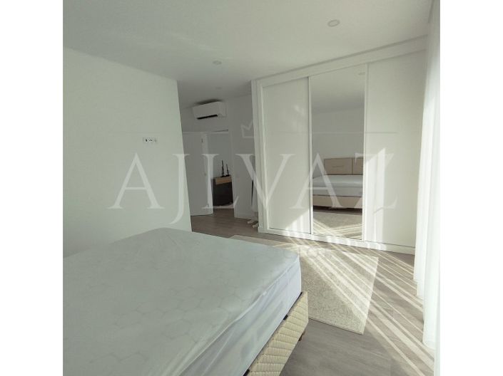 Image No.28-3 Bed House for sale