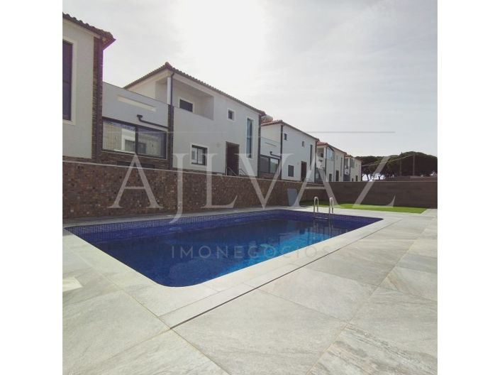 Image No.5-3 Bed House for sale