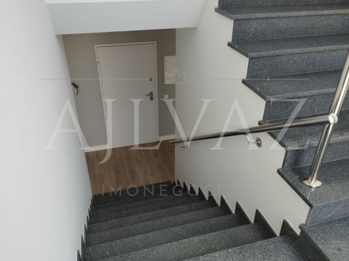 Image No.18-3 Bed House for sale