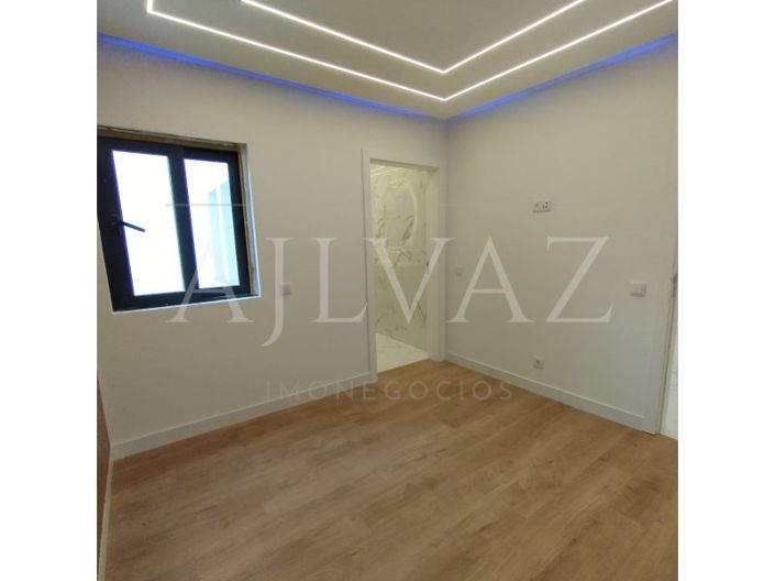 Image No.25-2 Bed Apartment for sale