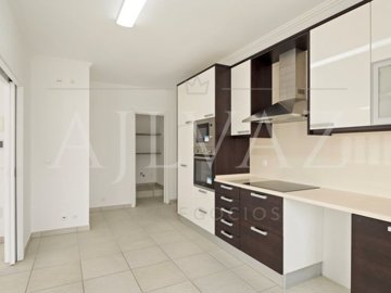 id5bf08001-0000-0500-0000-000013999cbd