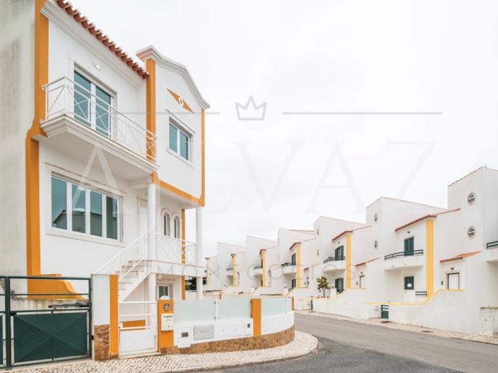 Image No.60-4 Bed House for sale