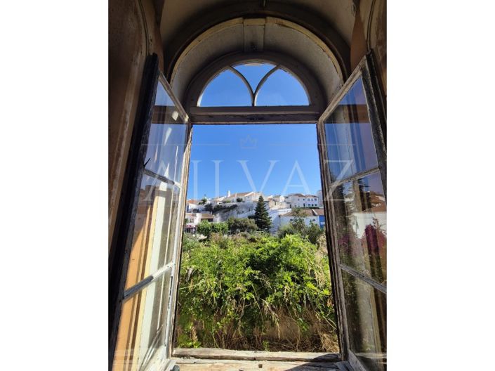 Image No.2-12 Bed House for sale