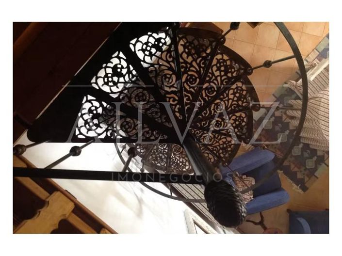 Image No.27-12 Bed House for sale