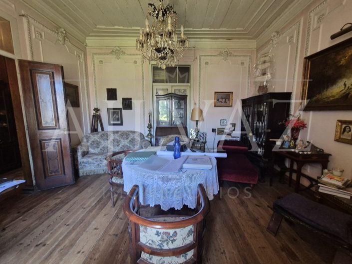 Image No.4-12 Bed House for sale