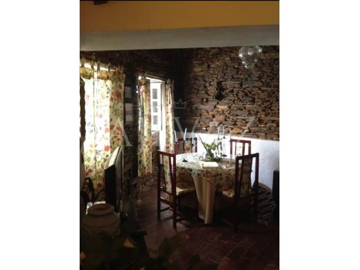 Image No.45-12 Bed House for sale