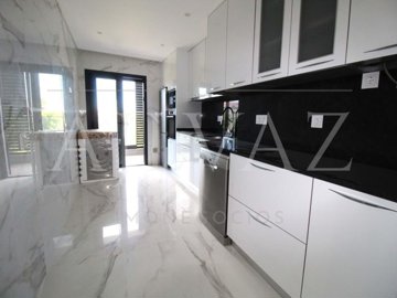 id28aeb201-0000-0500-0000-00001763a1cf