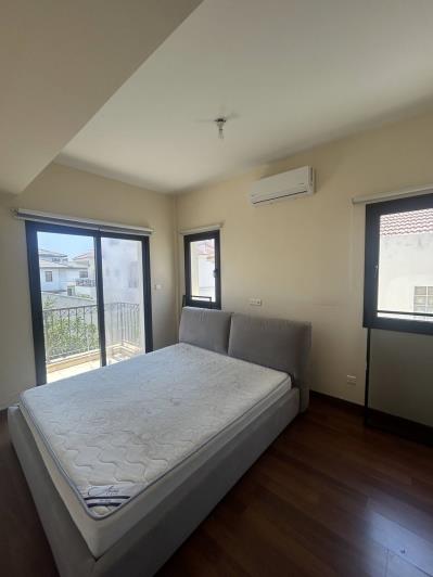 Image No.10-Maison de 4 chambres à vendre à Oroklini