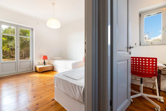 Image No.12-7 Bed House for sale