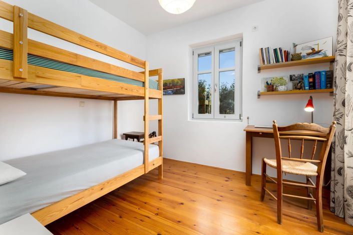 Image No.24-7 Bed House for sale